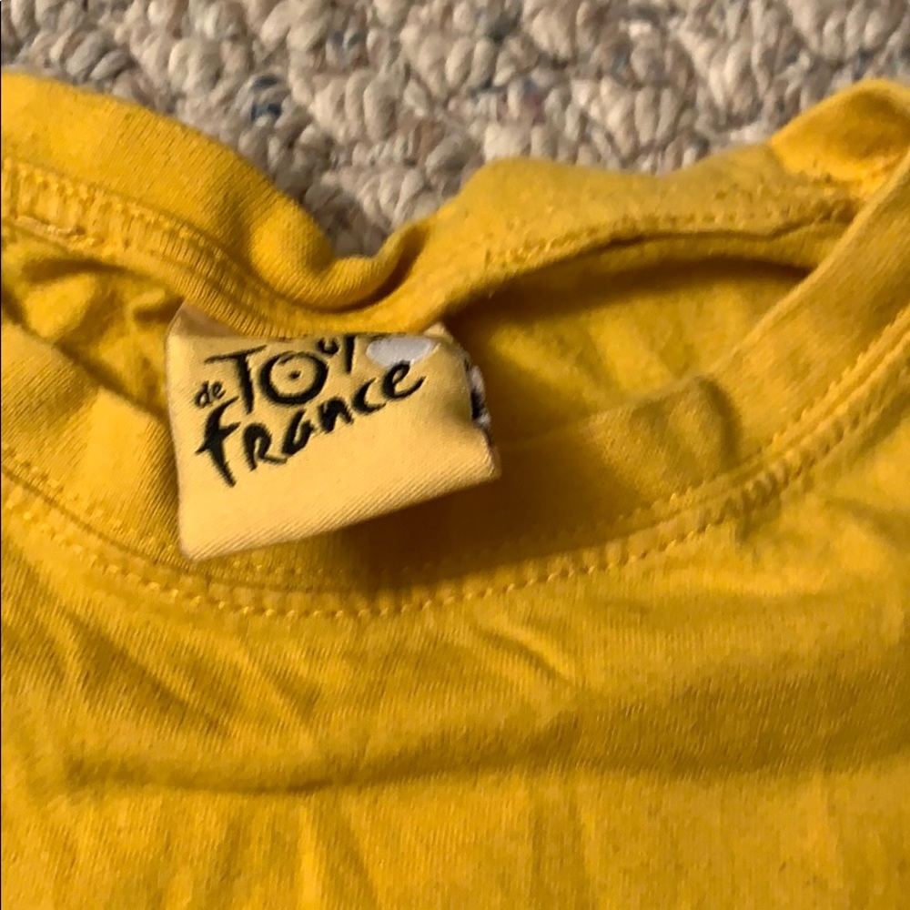 Cute tee - Picture 4 of 5